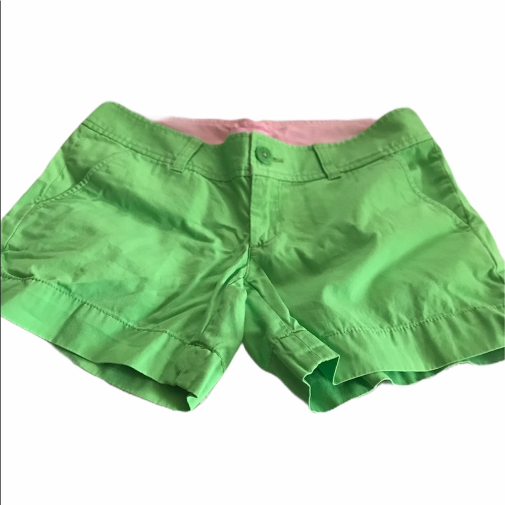 🎉Lilly Pulitzer green shorts in EUC